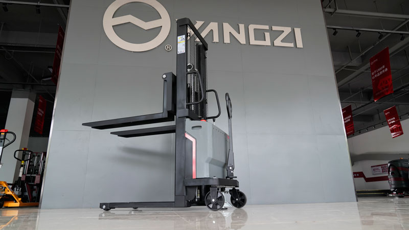 電動(dòng)叉車(chē)電機(jī)